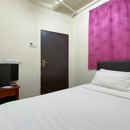ג'ורג' טאון Spot On 89673 Good Friend Hotel מראה חיצוני תמונה